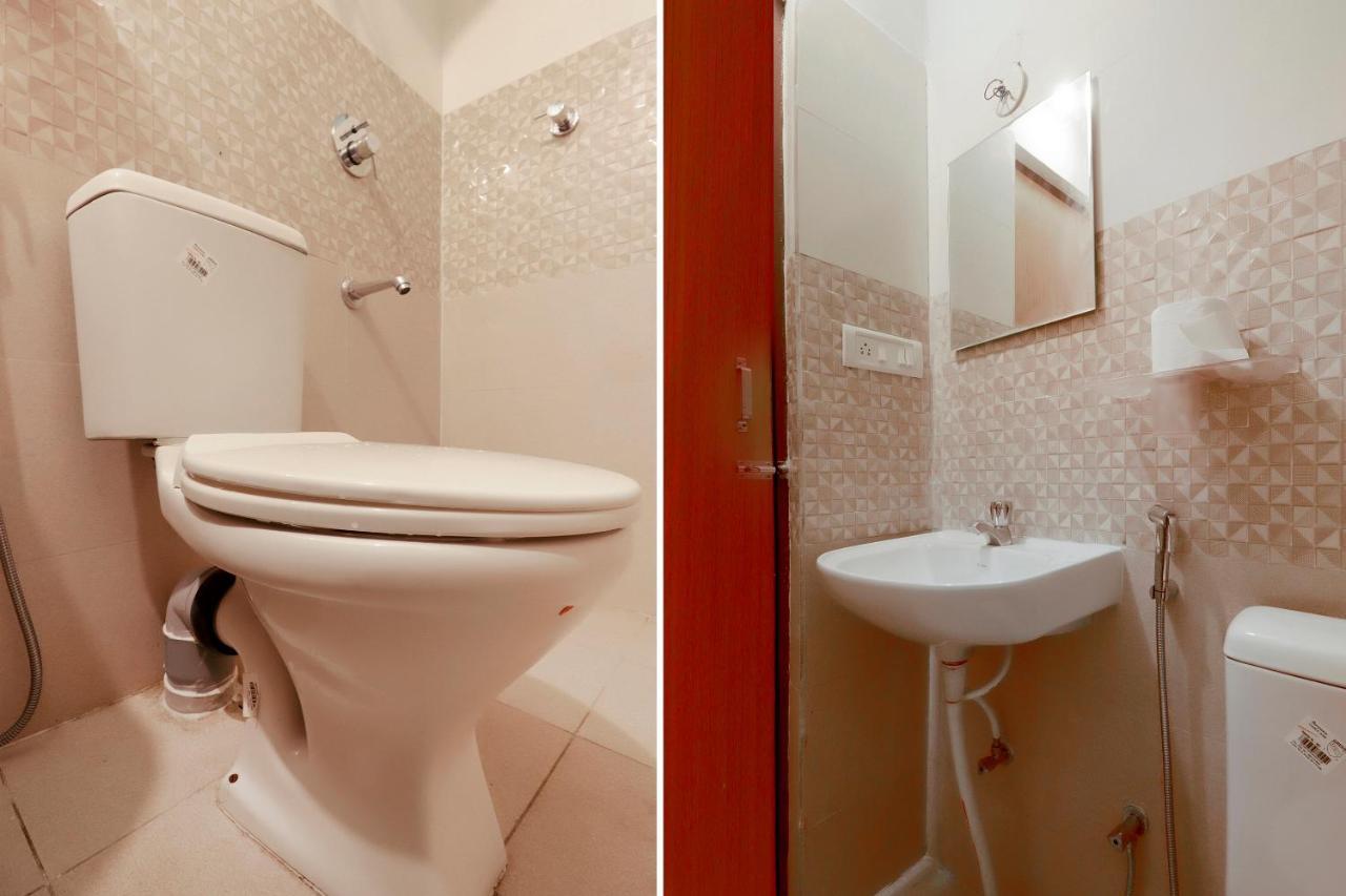 Oyo Flagship 80044 Royal Wood Deluxe Bangalore Luaran gambar